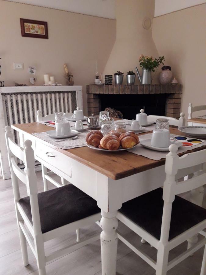 Casavittorio Bed & Breakfast San Giovanni In Marignano Dış mekan fotoğraf